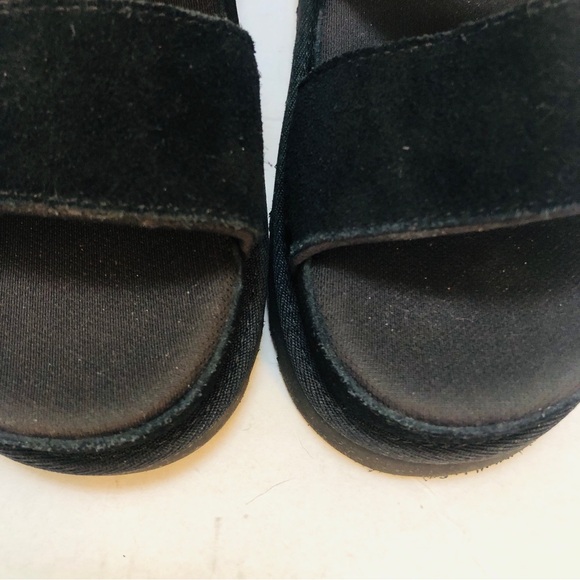 NEW! UGG Greer Platform Slide Sandals Slip-On Black Suede Never Worn! US Sz 8.5 - Picture 2 of 8
